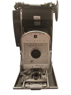 Polaroid